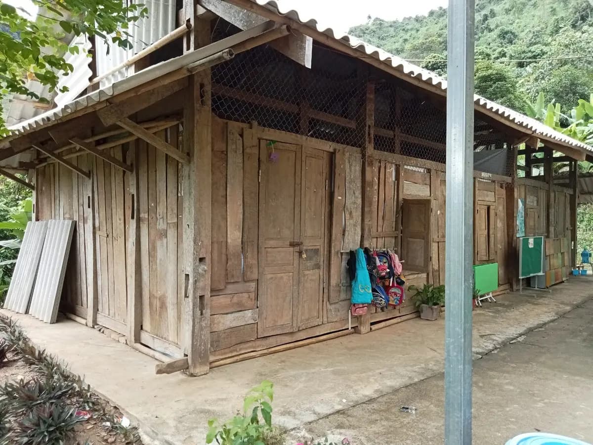 Image 4
