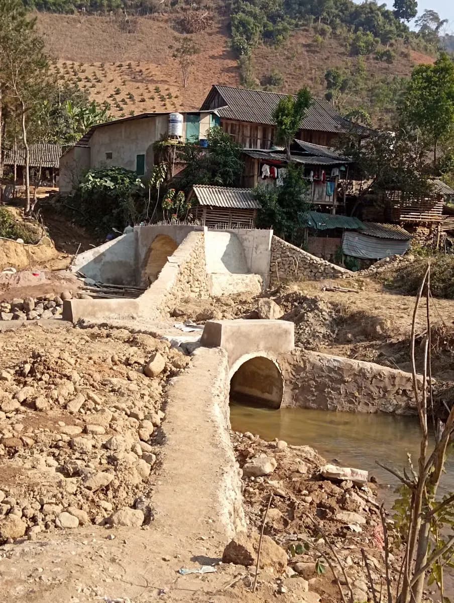 Image 4