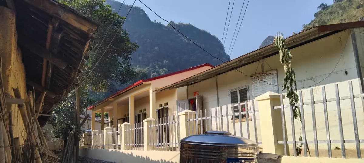 Image 4